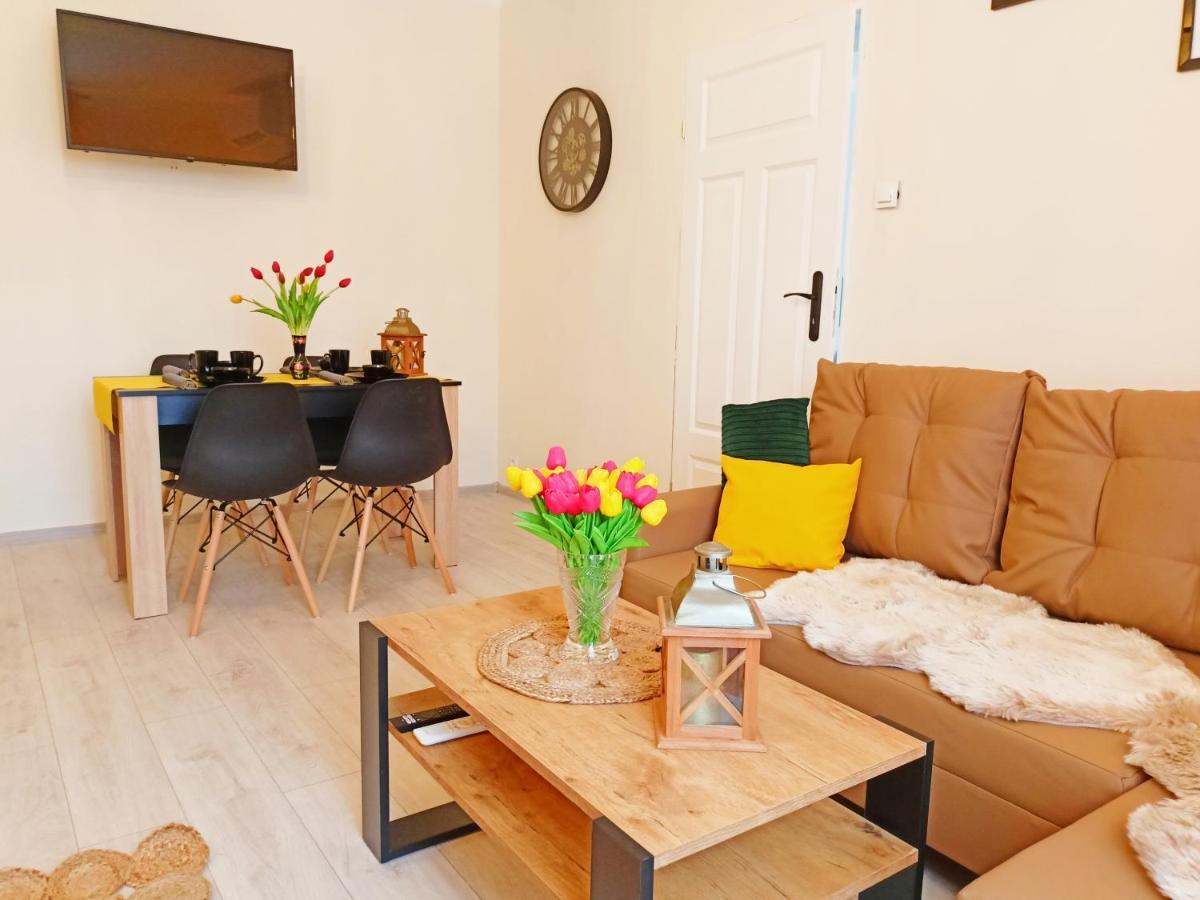 דירות לשנה Apartament Celebrity מראה חיצוני תמונה